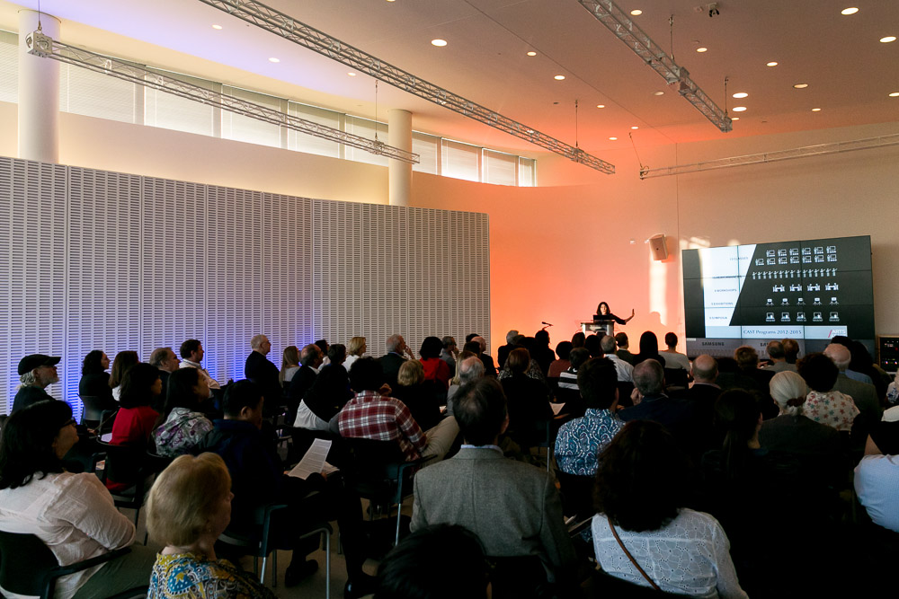 Leila W. Kinney presents at "Secrets of Scent". Digital presentation by Heidi Erickson.